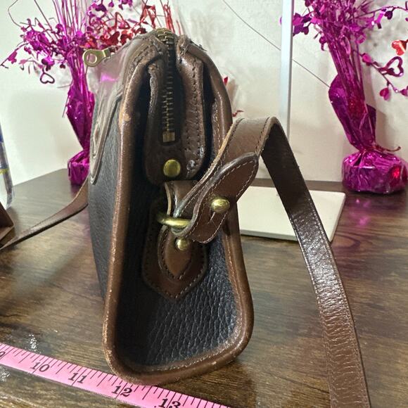 Vintage Dooney and Bourke Black and Brown Crossbody - Picture 9 of 11